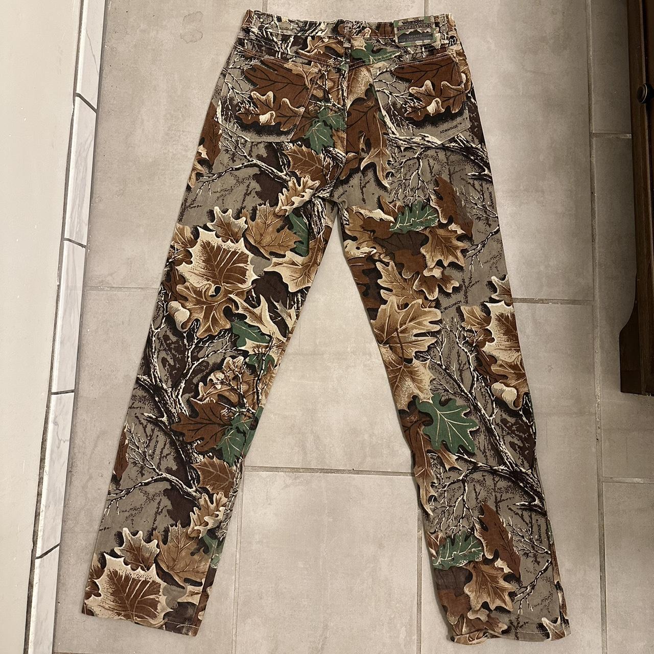 Wrangler Men's Green and Khaki Trousers | Depop