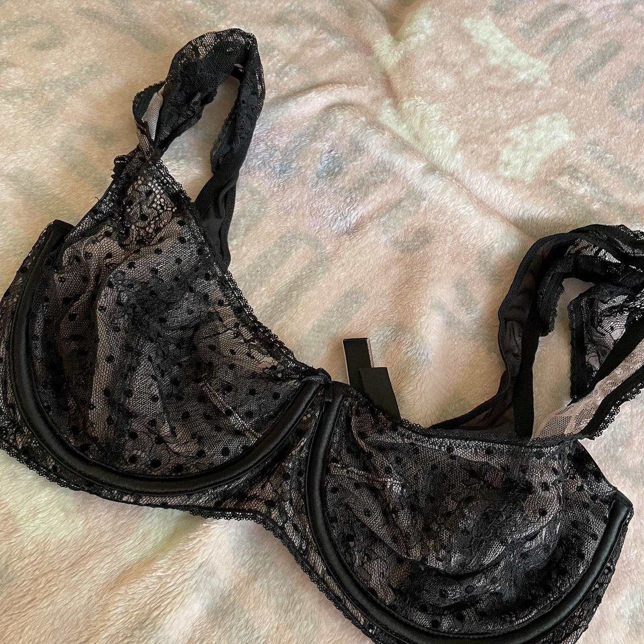 Victoria’s Secret bra top #victoriasecret #blackbra - Depop