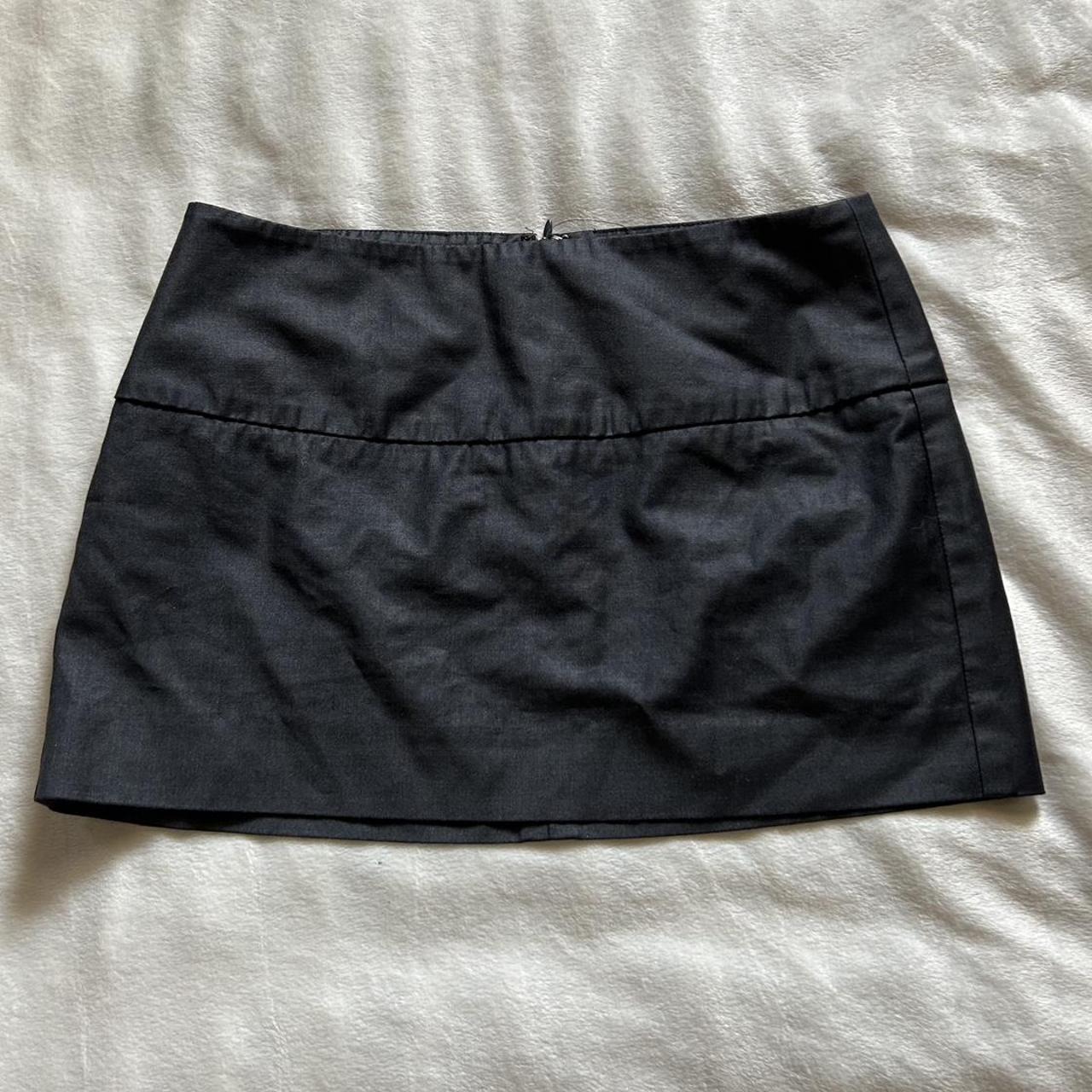Y2K micro mini skirt from Express Tagged size... Depop