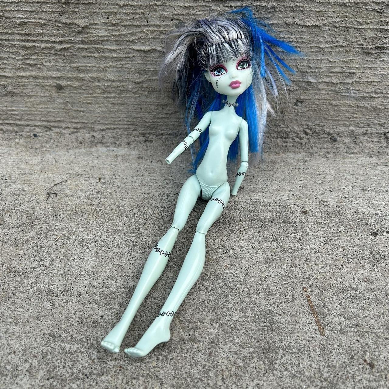 Monster High Frankie Stein Doll Mattel 2008 