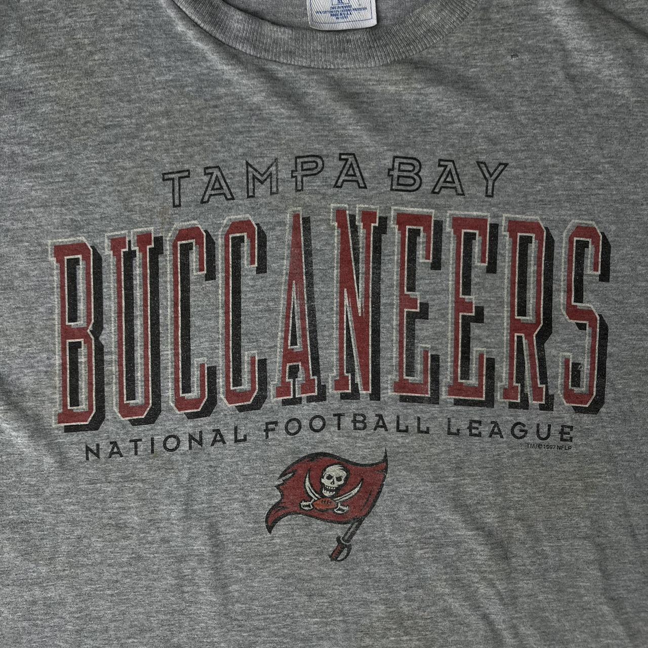 Vintage 90's Pro Player Tampa Bay Buccaneers NFL - Depop