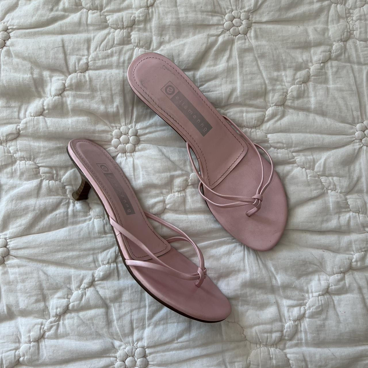 Pink shoes - Depop