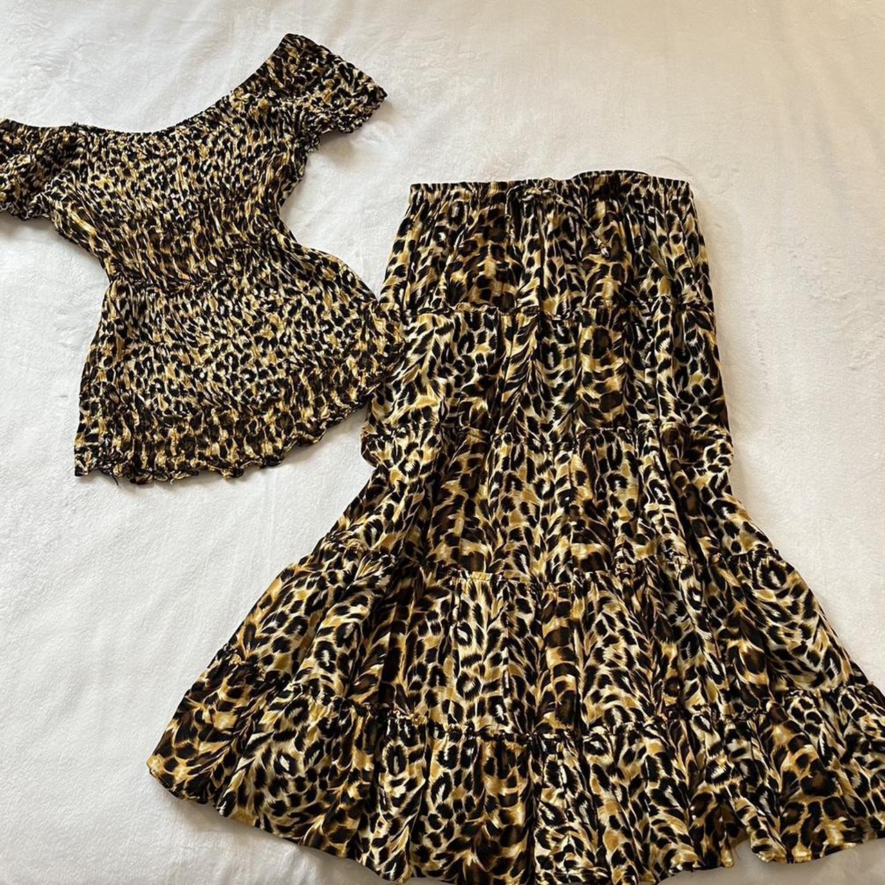 vintage y2k cheetah maxi skirt has matching cheetah. Depop