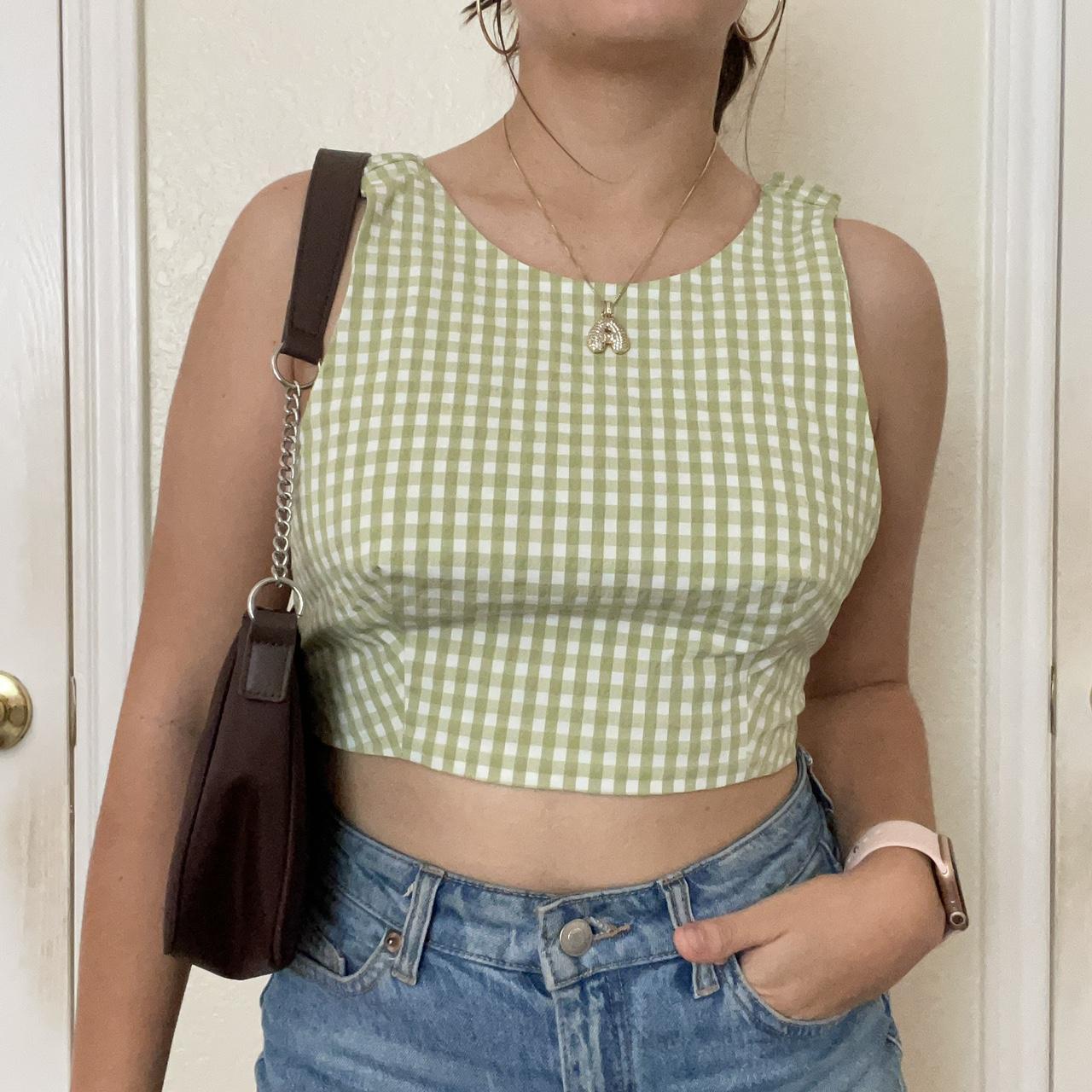 Zara Women's Green and White Crop-top | Depop