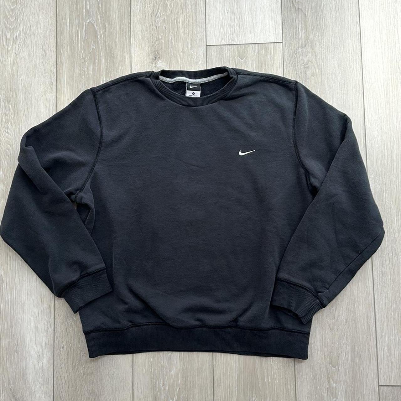 Vintage y2k offers nike crewneck