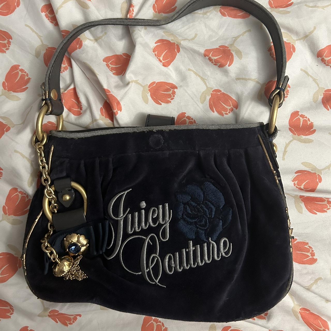 these are my vintage bags from Juicy Couture, both I bought second hand.  The green bag for €40 and the pink one for €50. I would like to know what  kind these