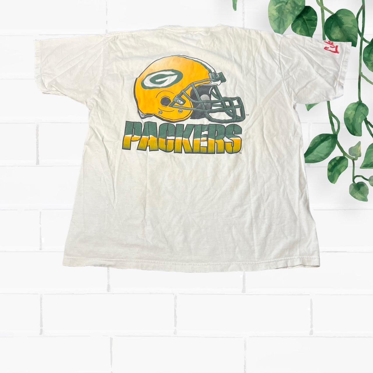 Essential Vintage NFL Green Bay Packers T Shirt Mens - Depop