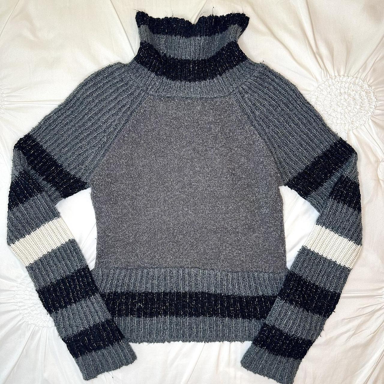 Love this blokette Joe Boxer sweater! I think it’s a... Depop