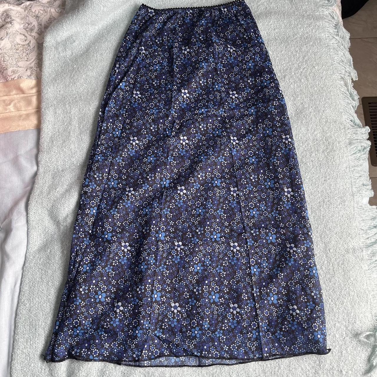 Blue Floral Maxi/Midi Skirt size small, a little... - Depop