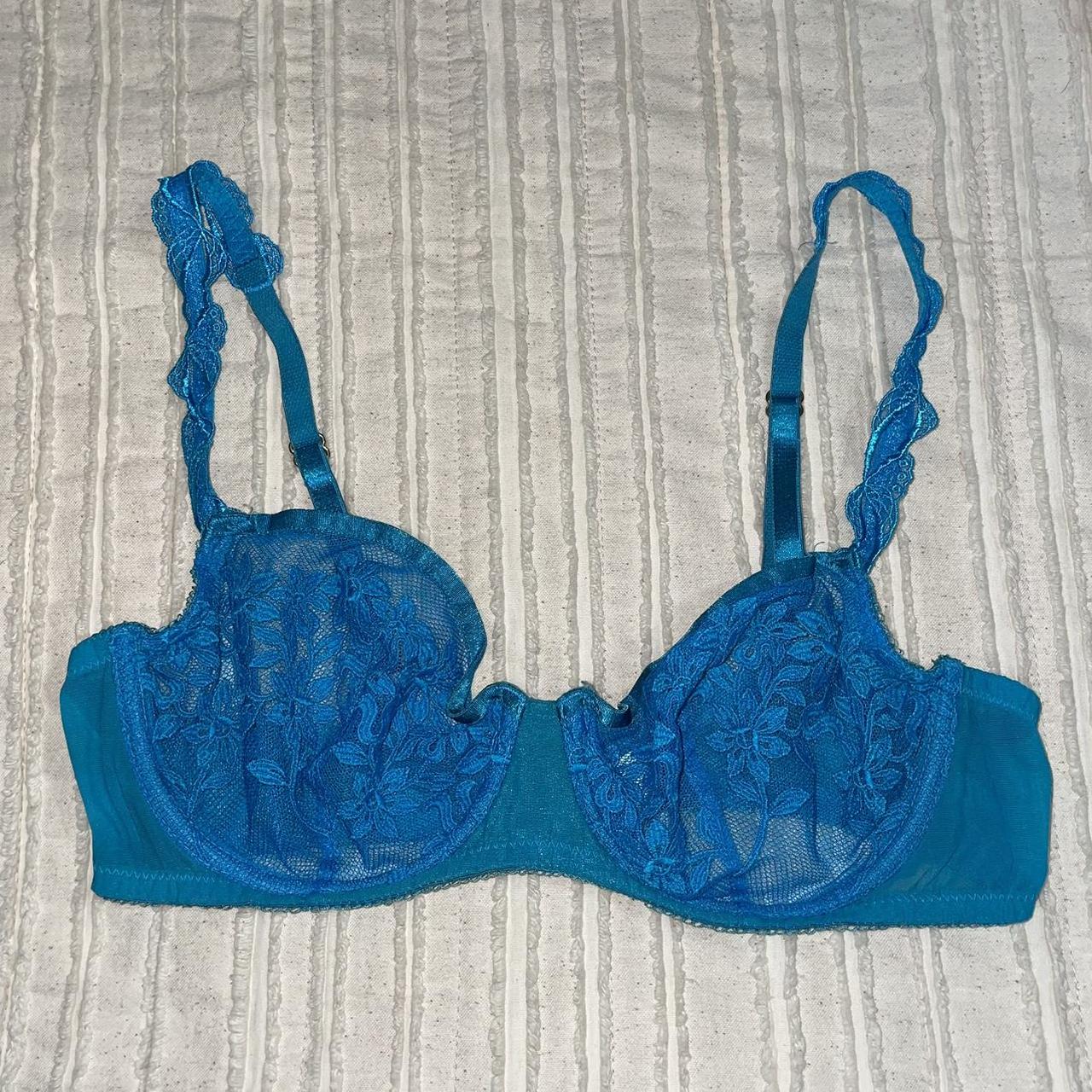 Wacoal Women's Blue Bra | Depop