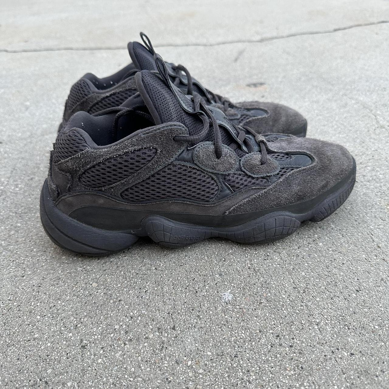 yeezy trainers cost