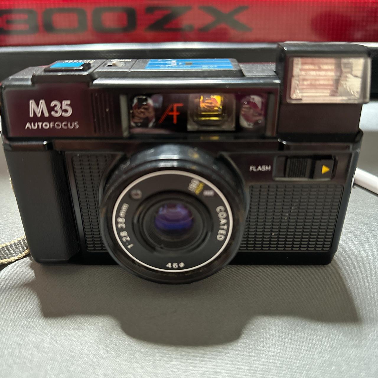 M35 autofocus sears, the flash does work and the... - Depop