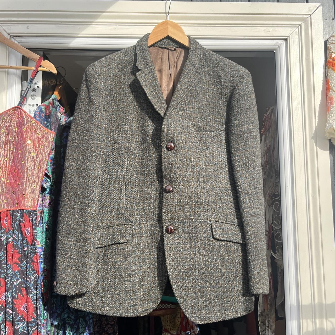 Handwoven vintage Harris Tweed blazer jacket styled | Depop Handwoven vintage Harris Tweed blazer jacket styled | Depop