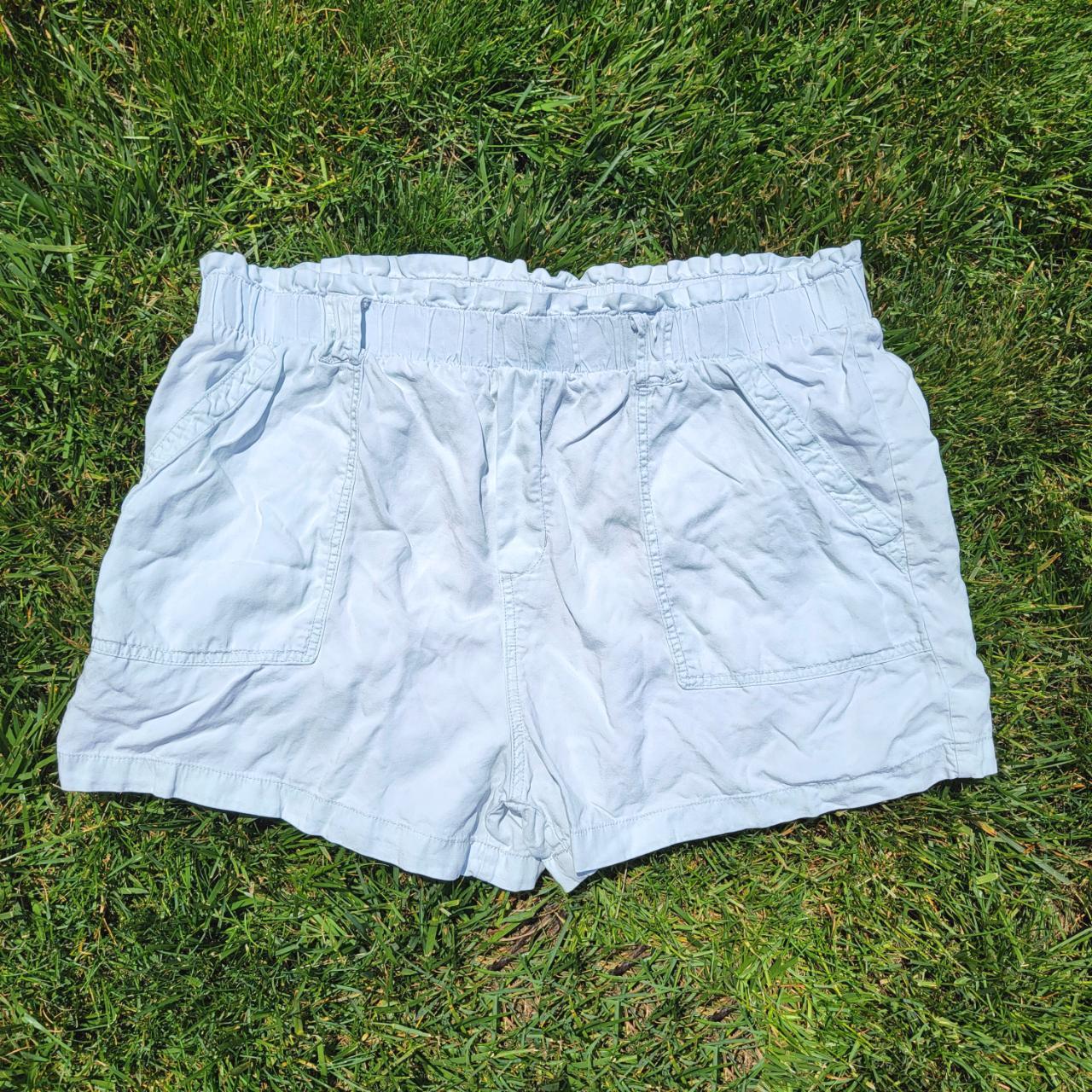 Time and Tru Women's Blue and White Shorts | Depop