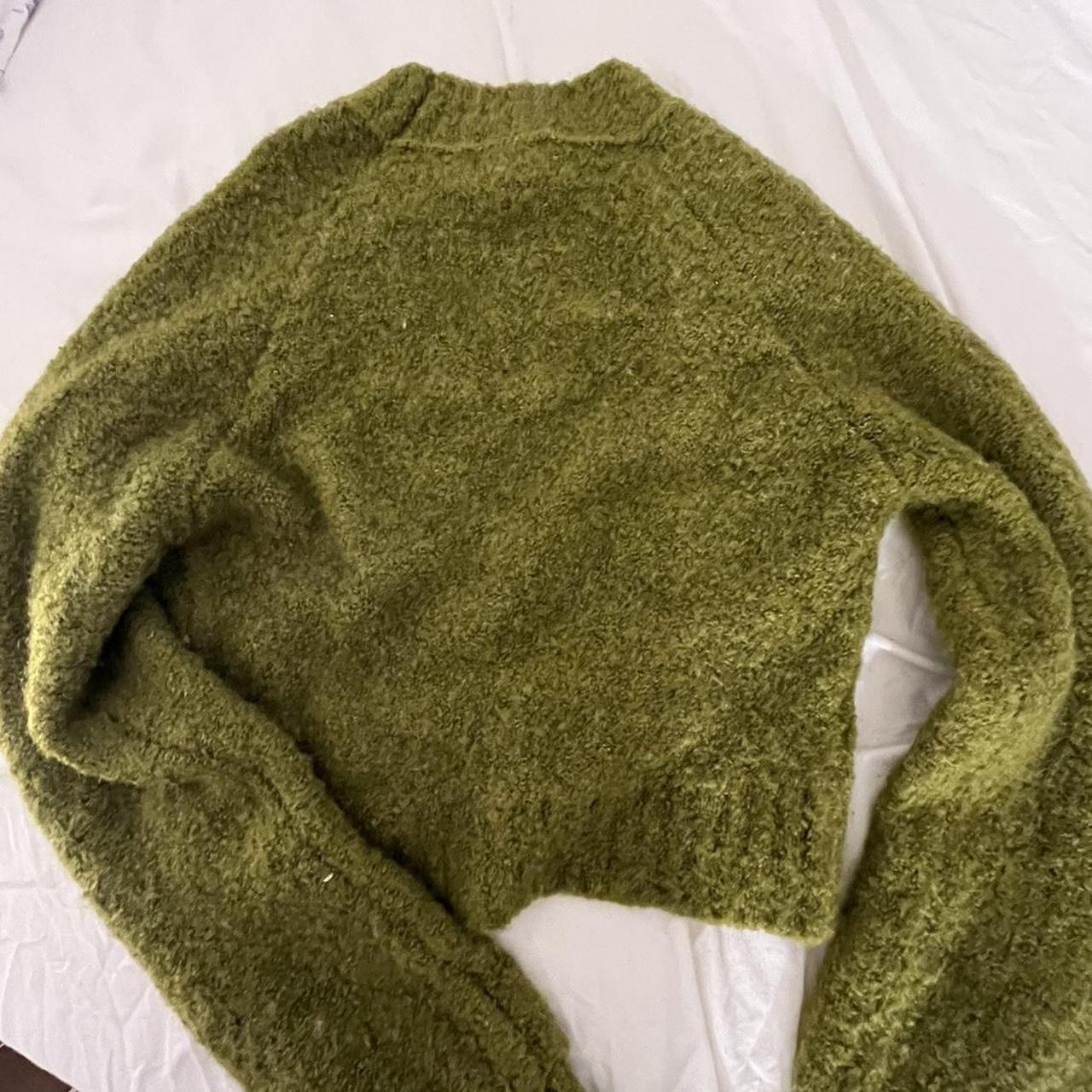 forest green retro fuzzy sweater from UO! -sleeves... - Depop