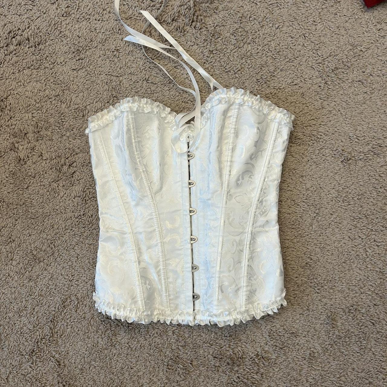 AMAZING white corset!! Used it for halloween once... - Depop