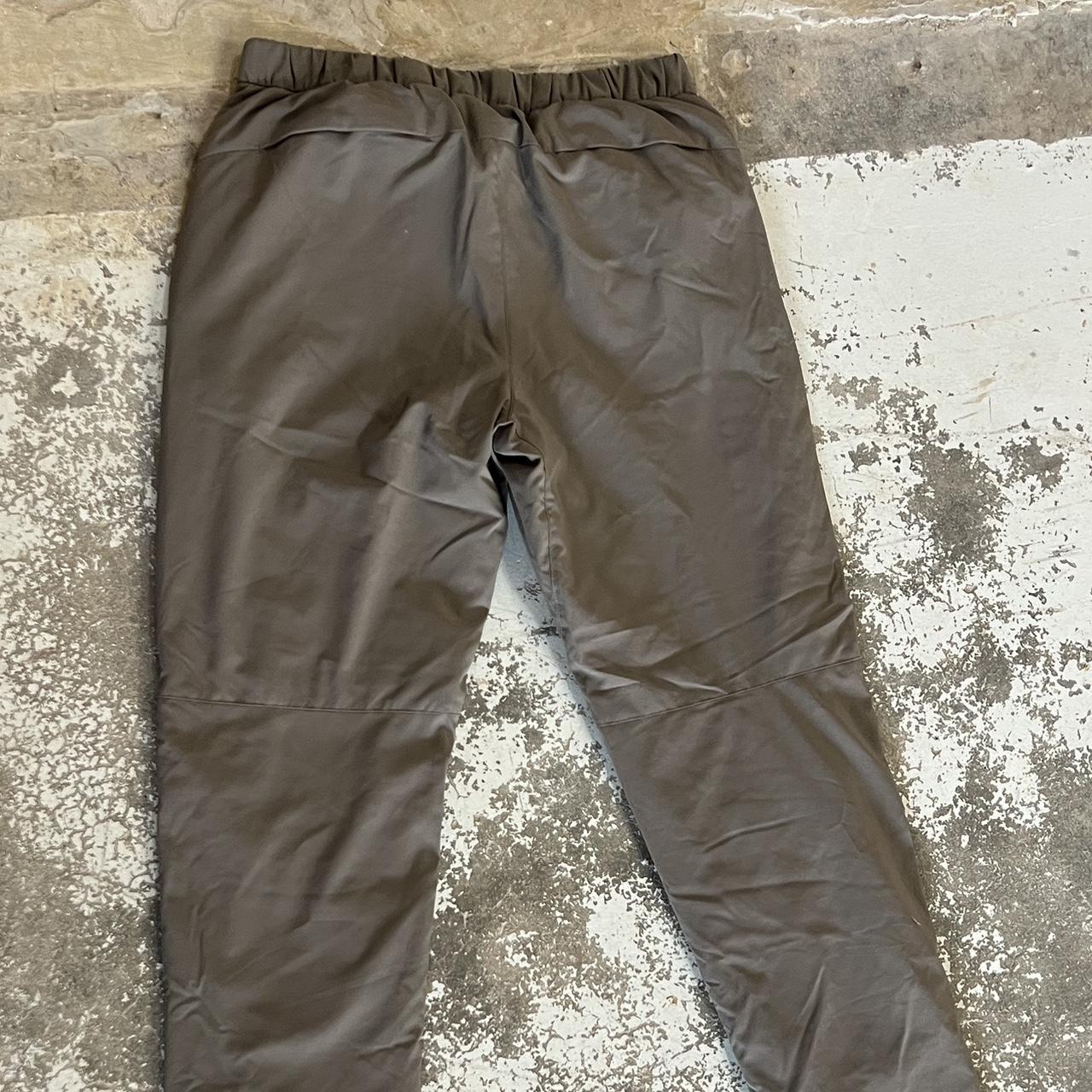Uniqlo HeatTech Pants Brown, warm, elastic - Depop