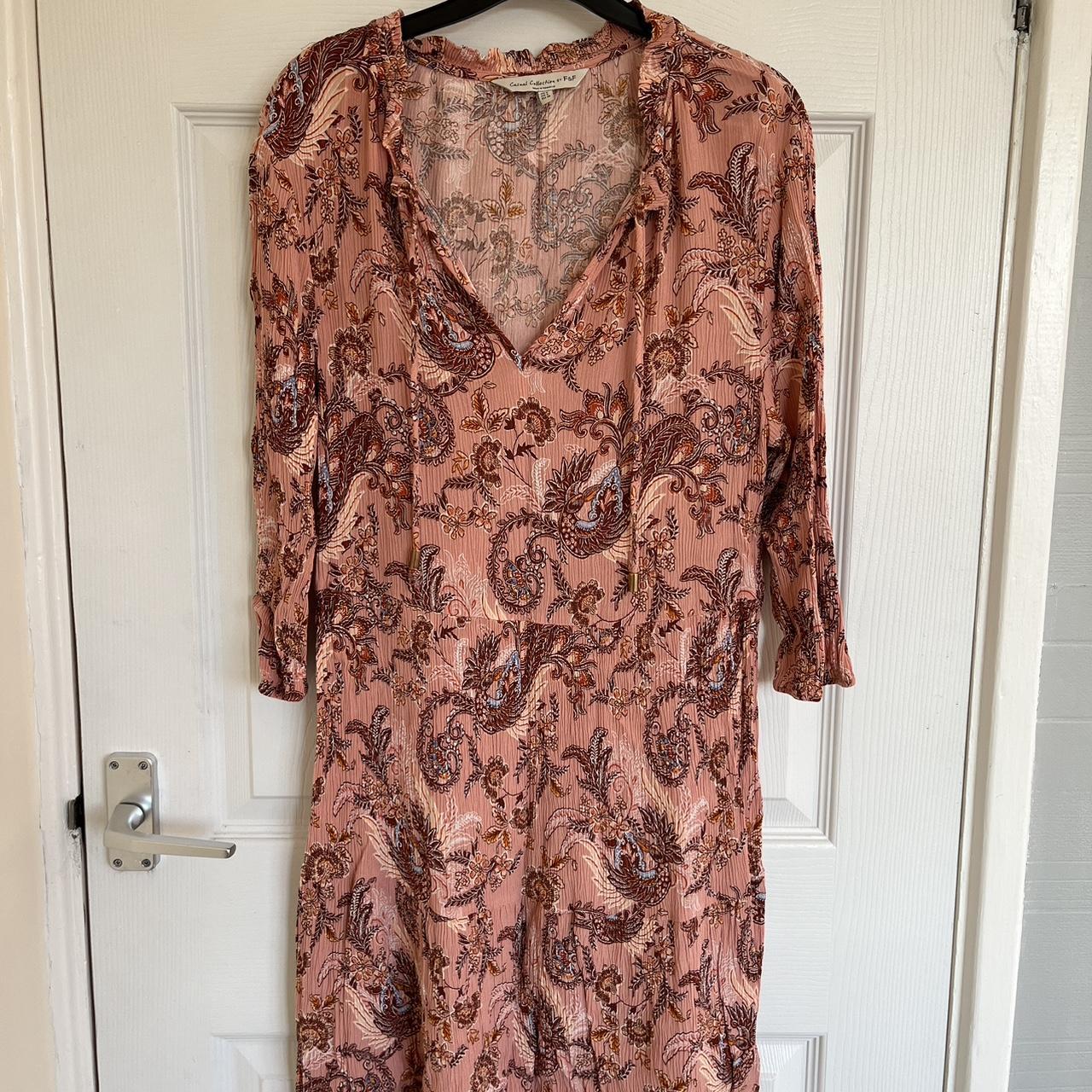 F&F dress 🌻 Size 8 but oversized so would fit - Depop