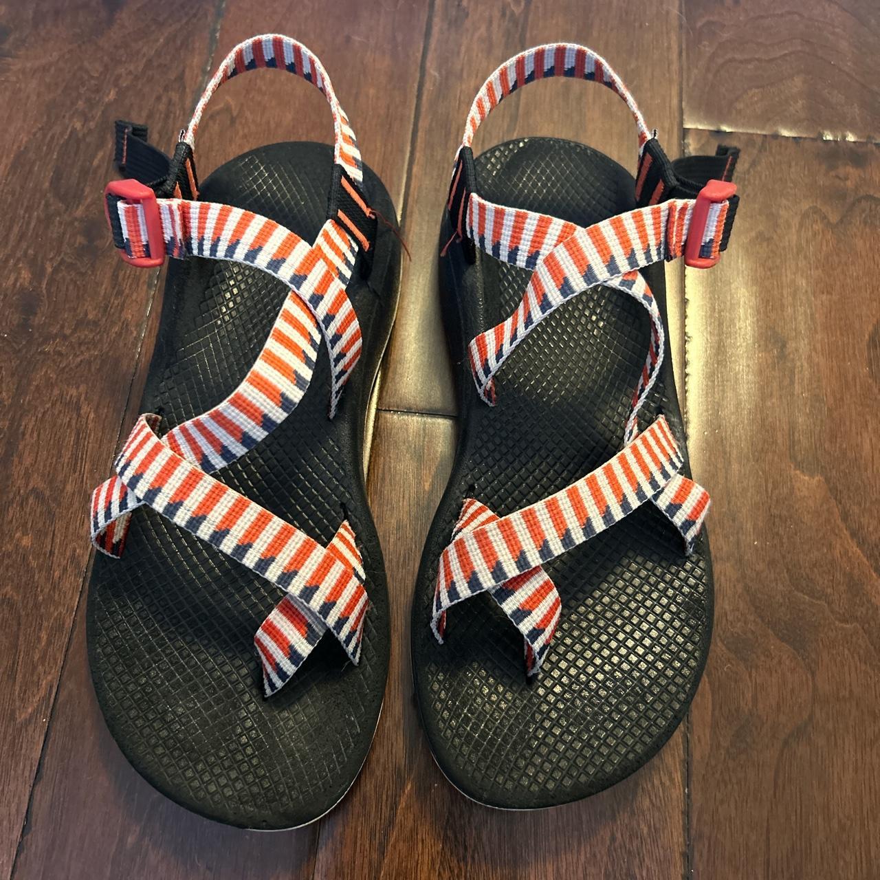 z2 cloud chaco sandals. very comfy sandals. in great Depop