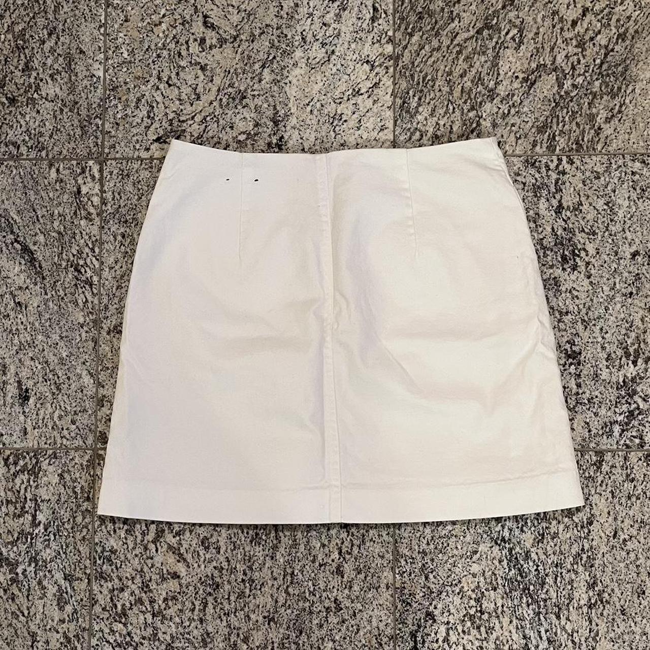 Banana Republic Women's White Skirt Depop