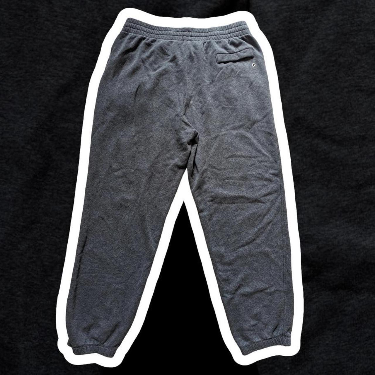 grey nike jogging suit