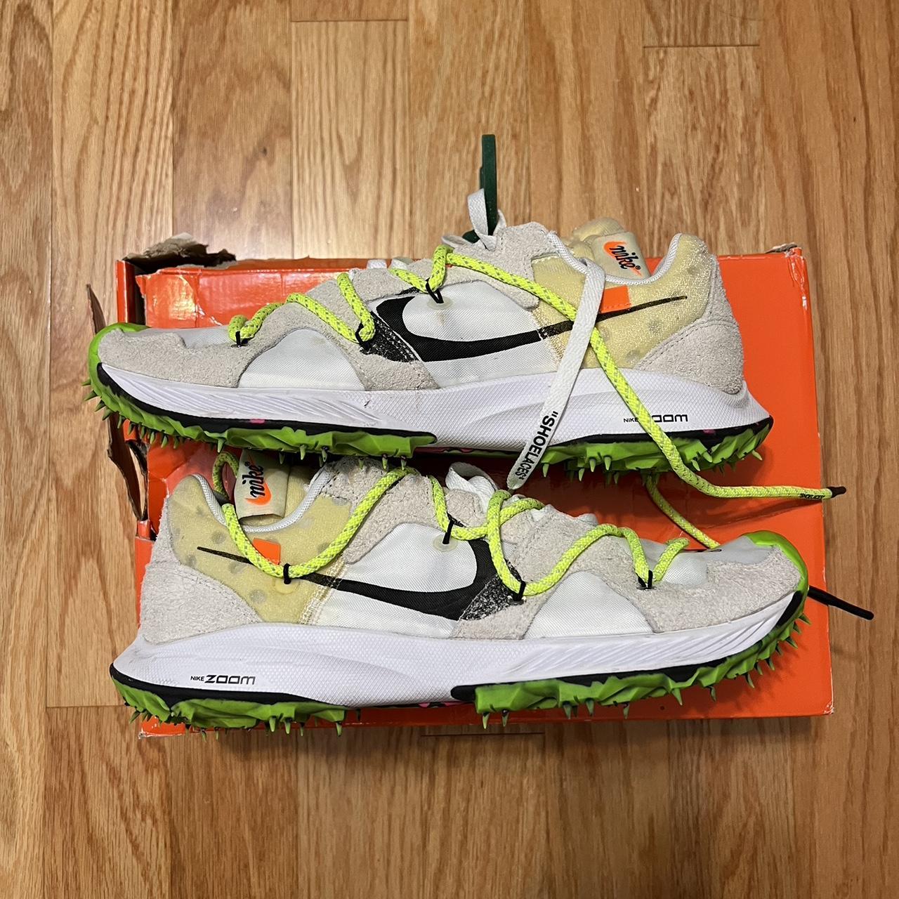 OFF WHITE NIKE TERRA KIGER 5 DAMAGED BOX M SIZE