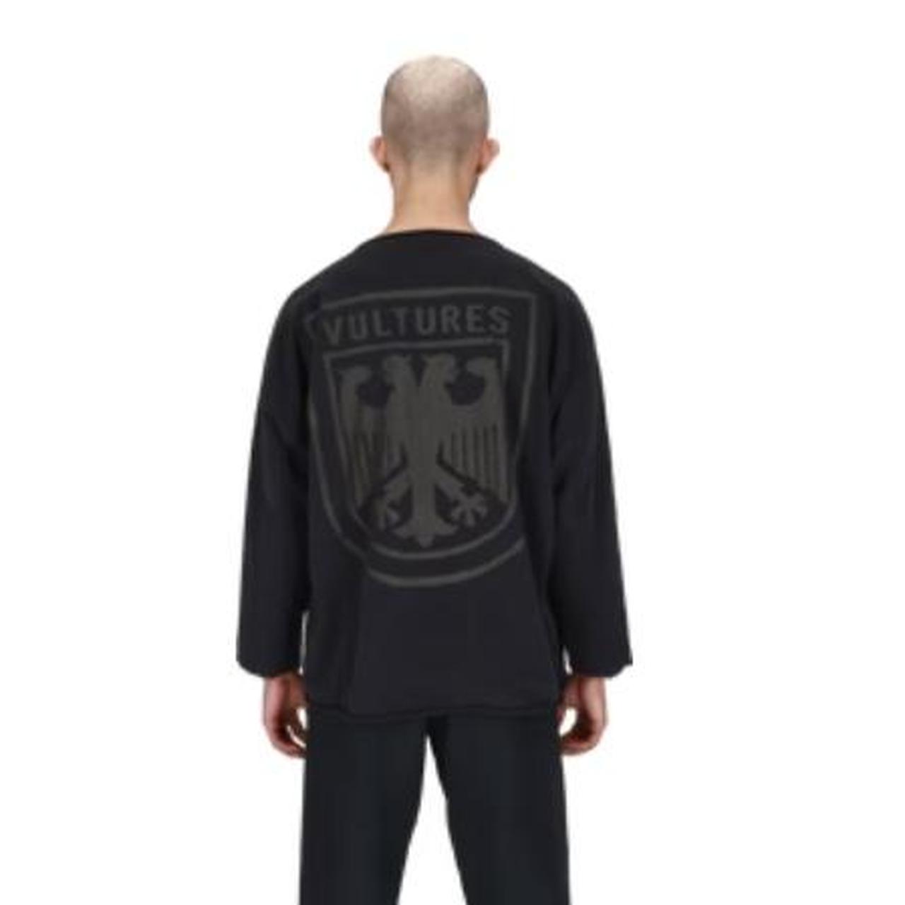 Kanye West Yeezy Yzy Vultures Long T Black in a size