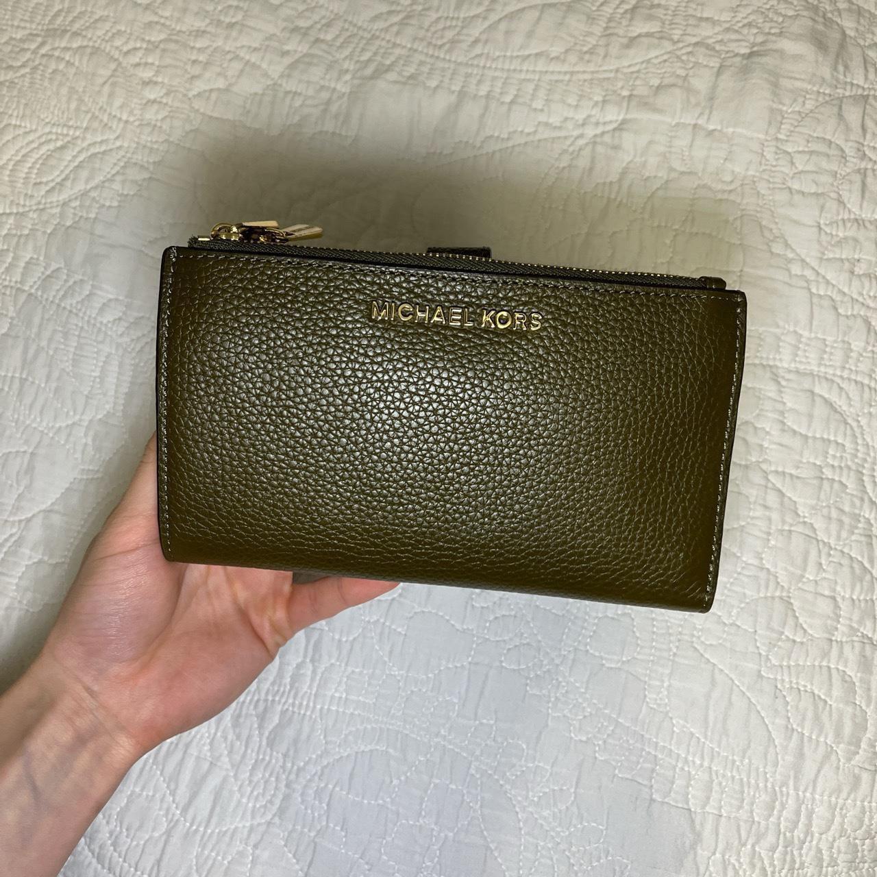 Michael kors best sale wallet army green