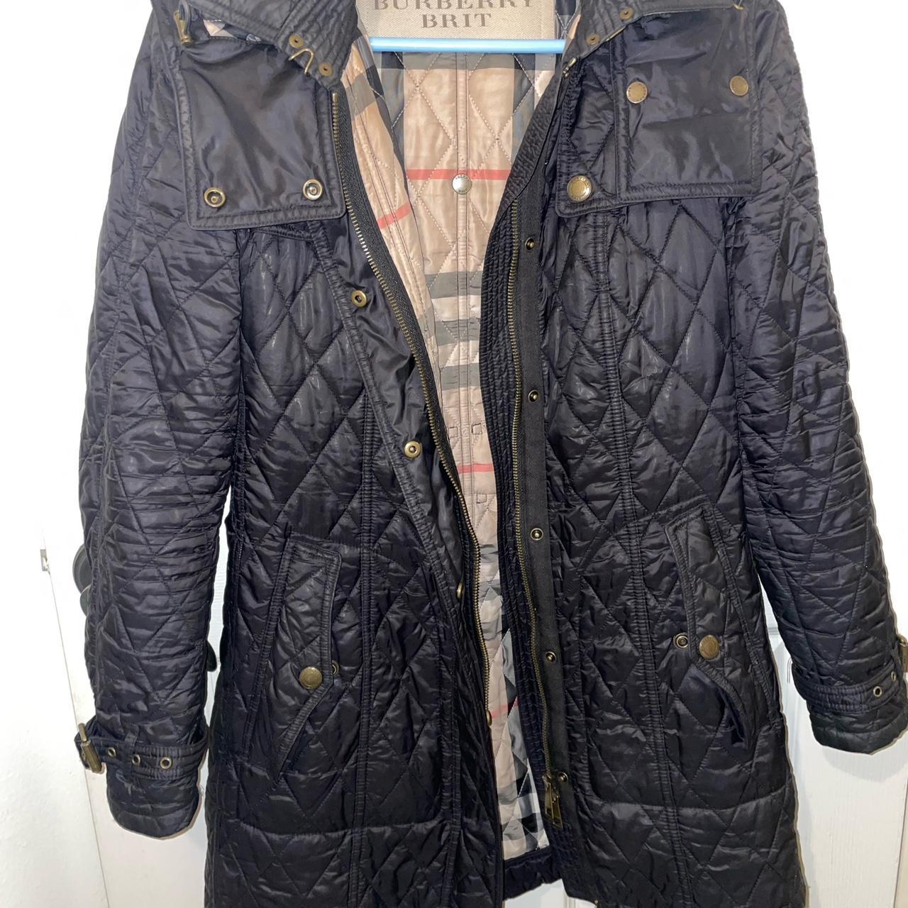 Burberry mid outlet length quilted coat