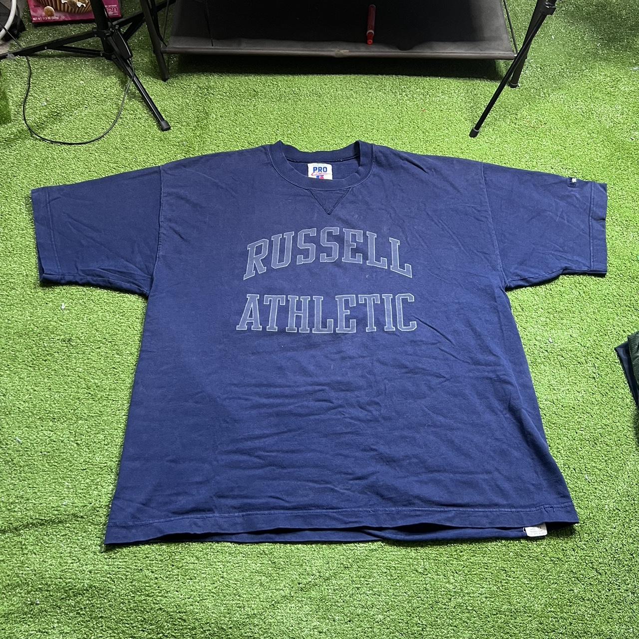 Russell Athletic Men's Grey and Black Tshirt Depop