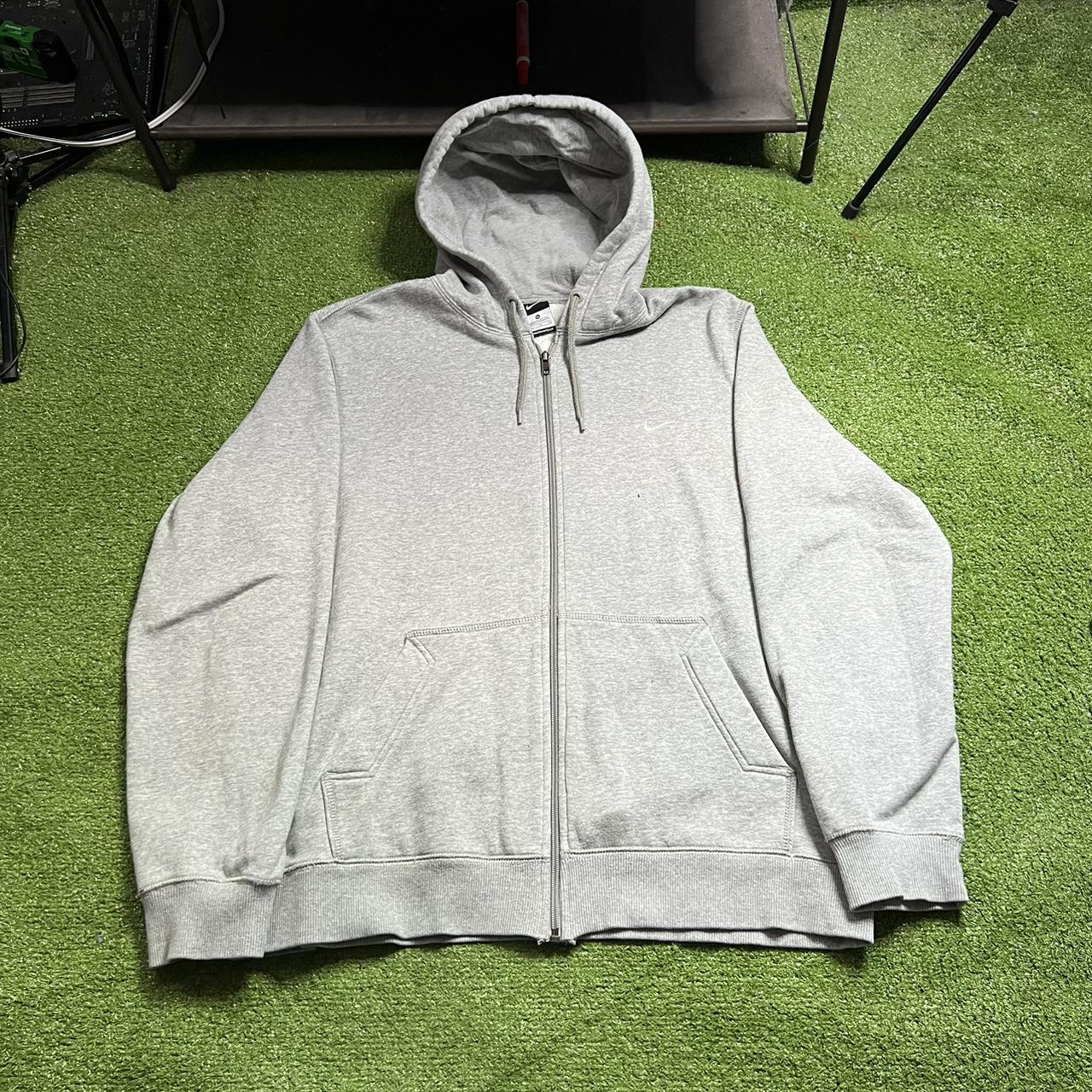 Nike Men's Grey and White Hoodie | Depop