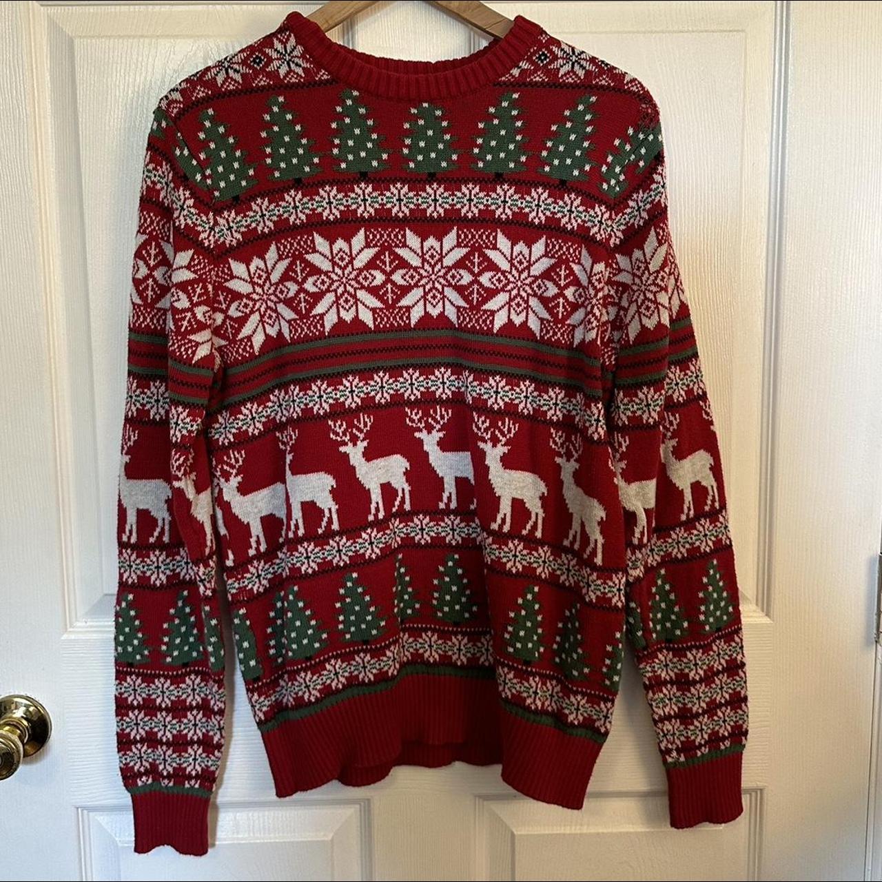 ️ red holiday sweater ️ size medium - Depop