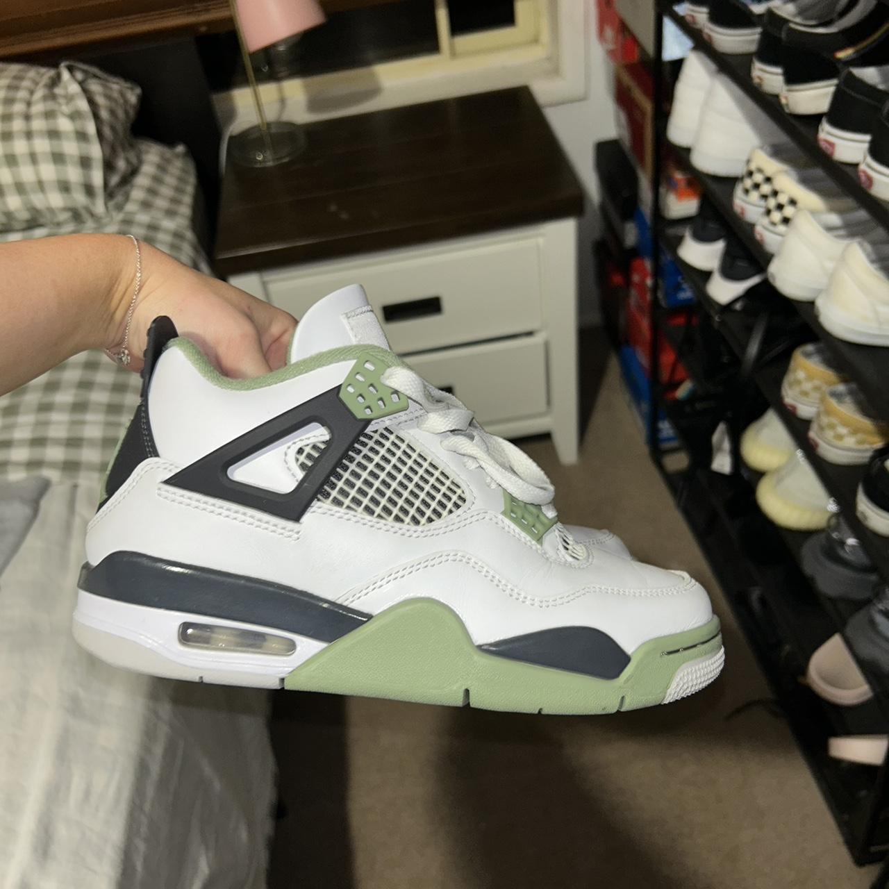 Air Jordan 4 ‘seafoam Green’ Great Condition Womens - Depop