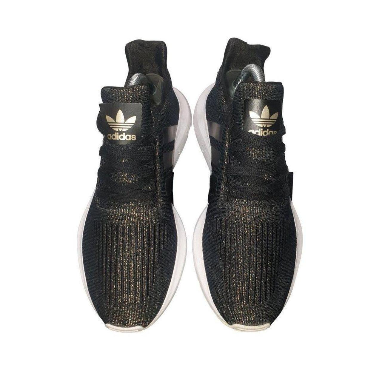 Womens adidas swift outlet run black and gold