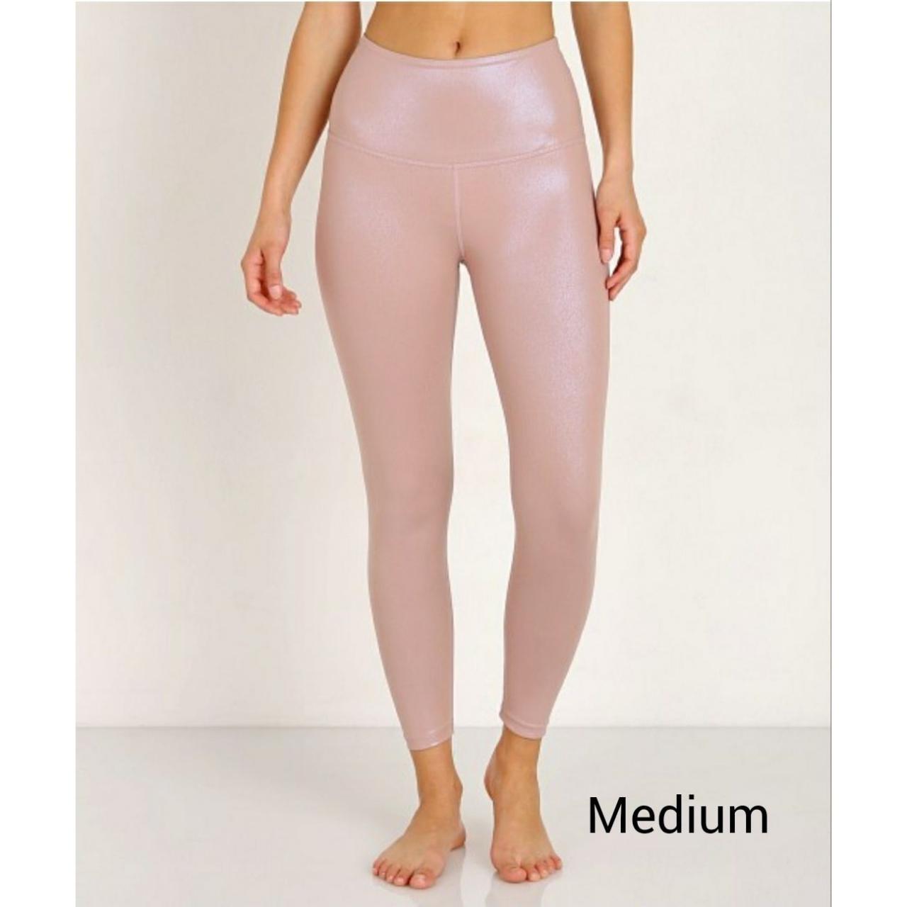 Pearlized high waisted midi legging on sale