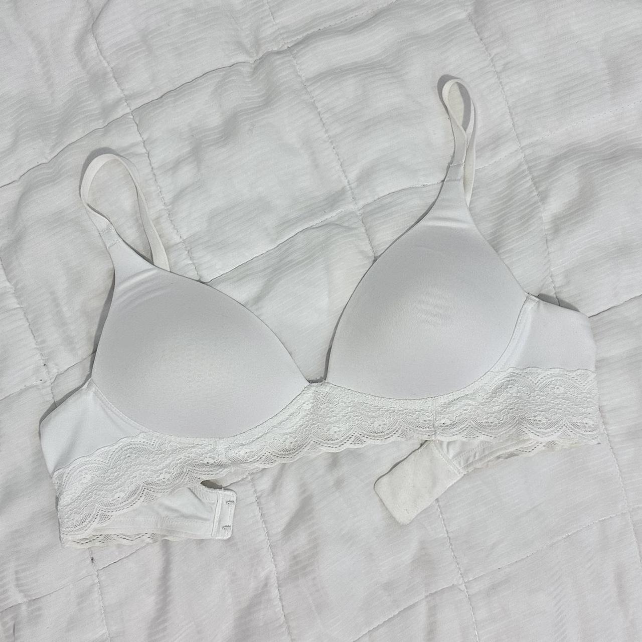 white burlington bra cup size 34b i would keep... Depop