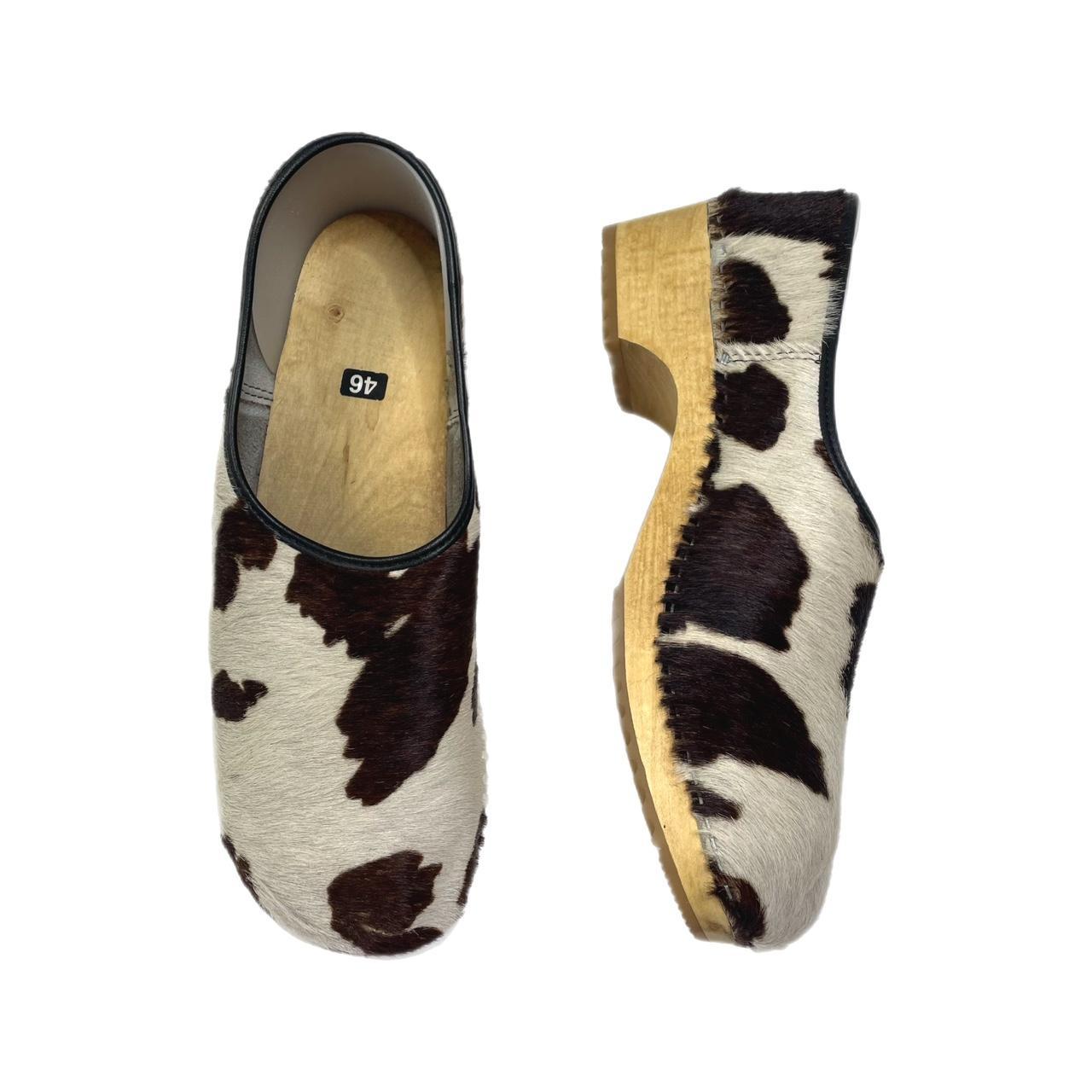 cowhide clogs