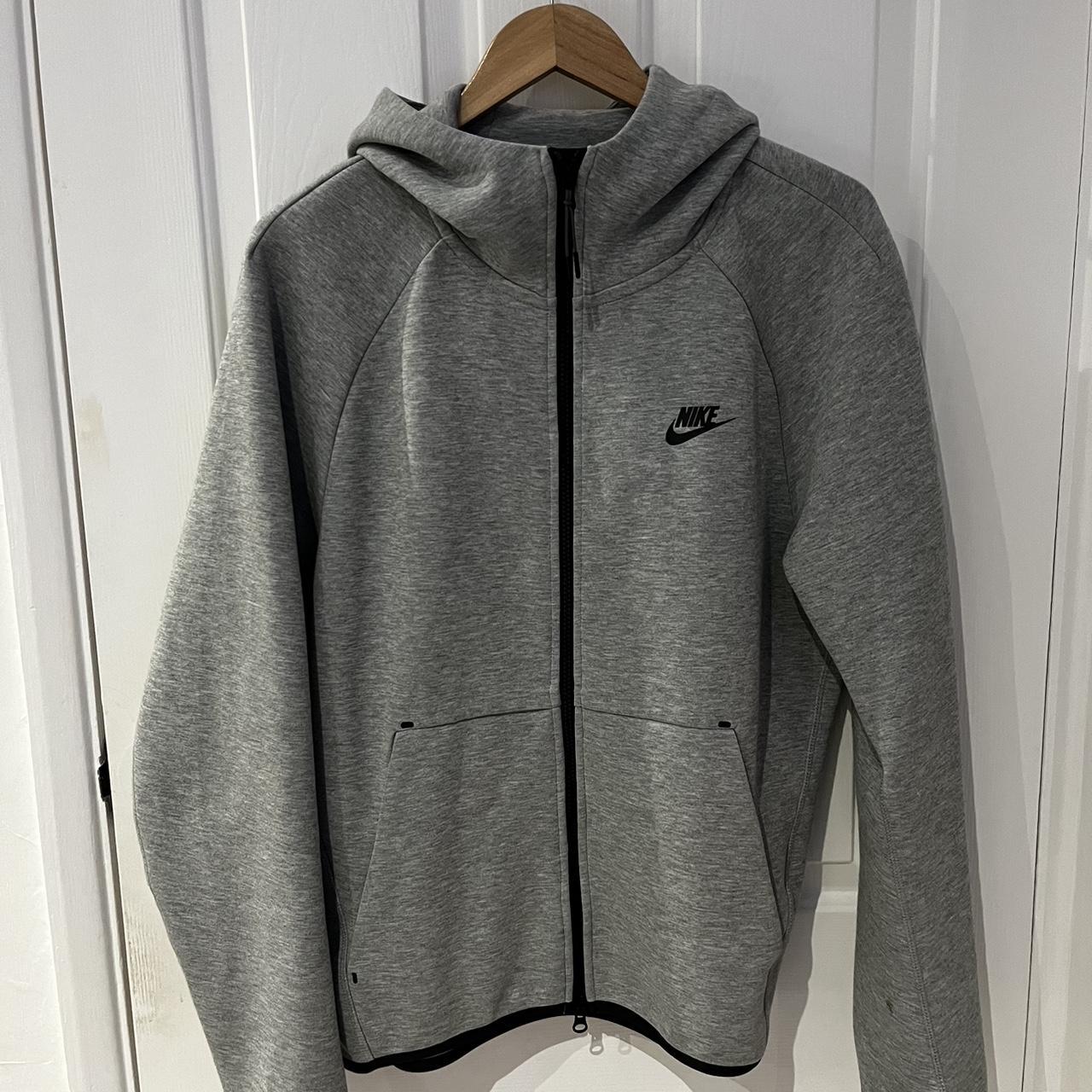 Nike Men's Grey Hoodie | Depop