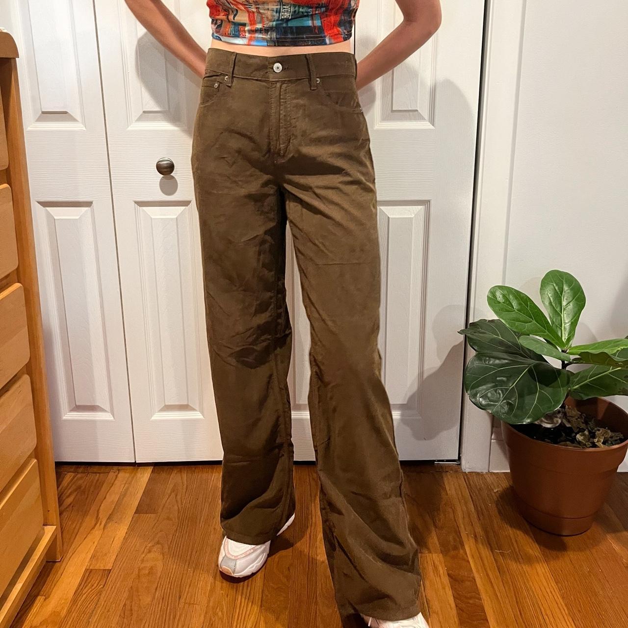 BRAND NEW American Eagle pant, size 8 “Lightweight... Depop