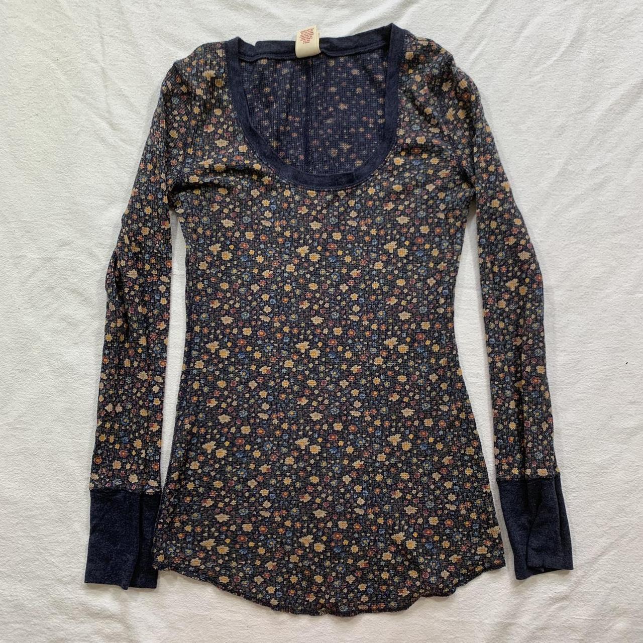 Mossimo Women's Navy Shirt Depop