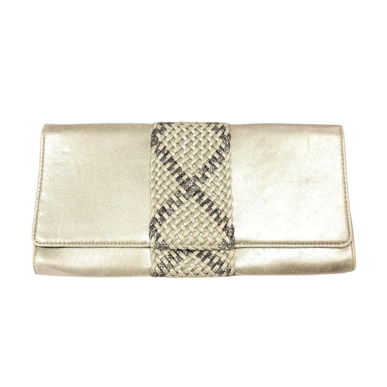 White house best sale black market clutch