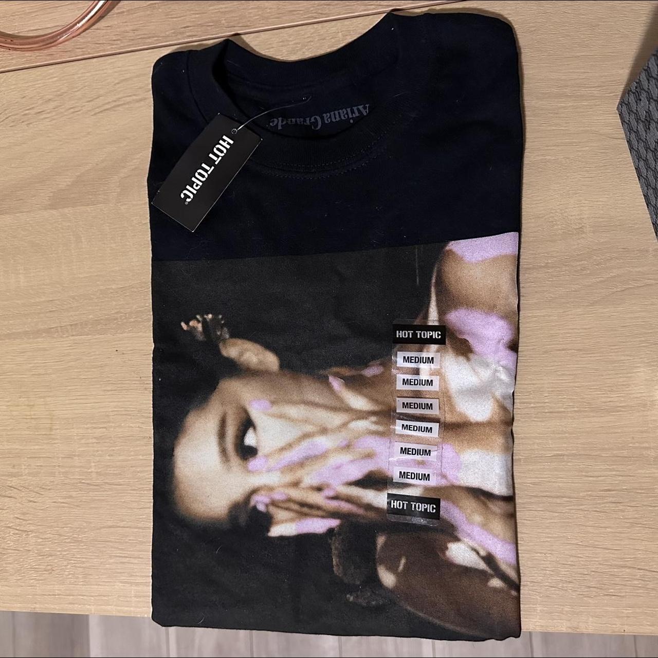 Hot topic outlet ariana grande hoodie