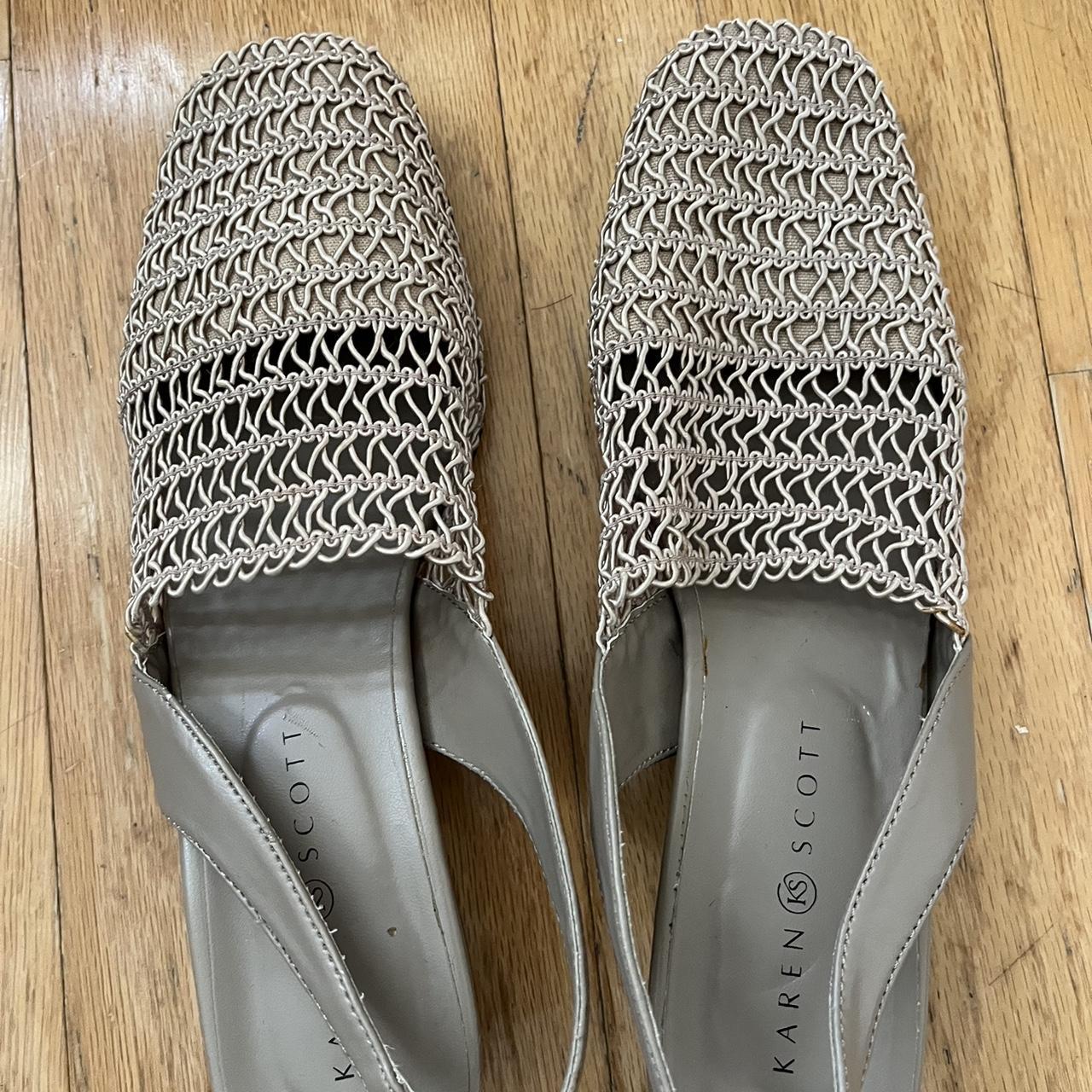 Karen Scott shoes Size 8 1/2 Stretchy knit detail - Depop