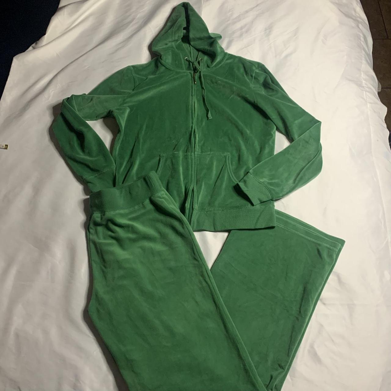 item listed by dv19_10y