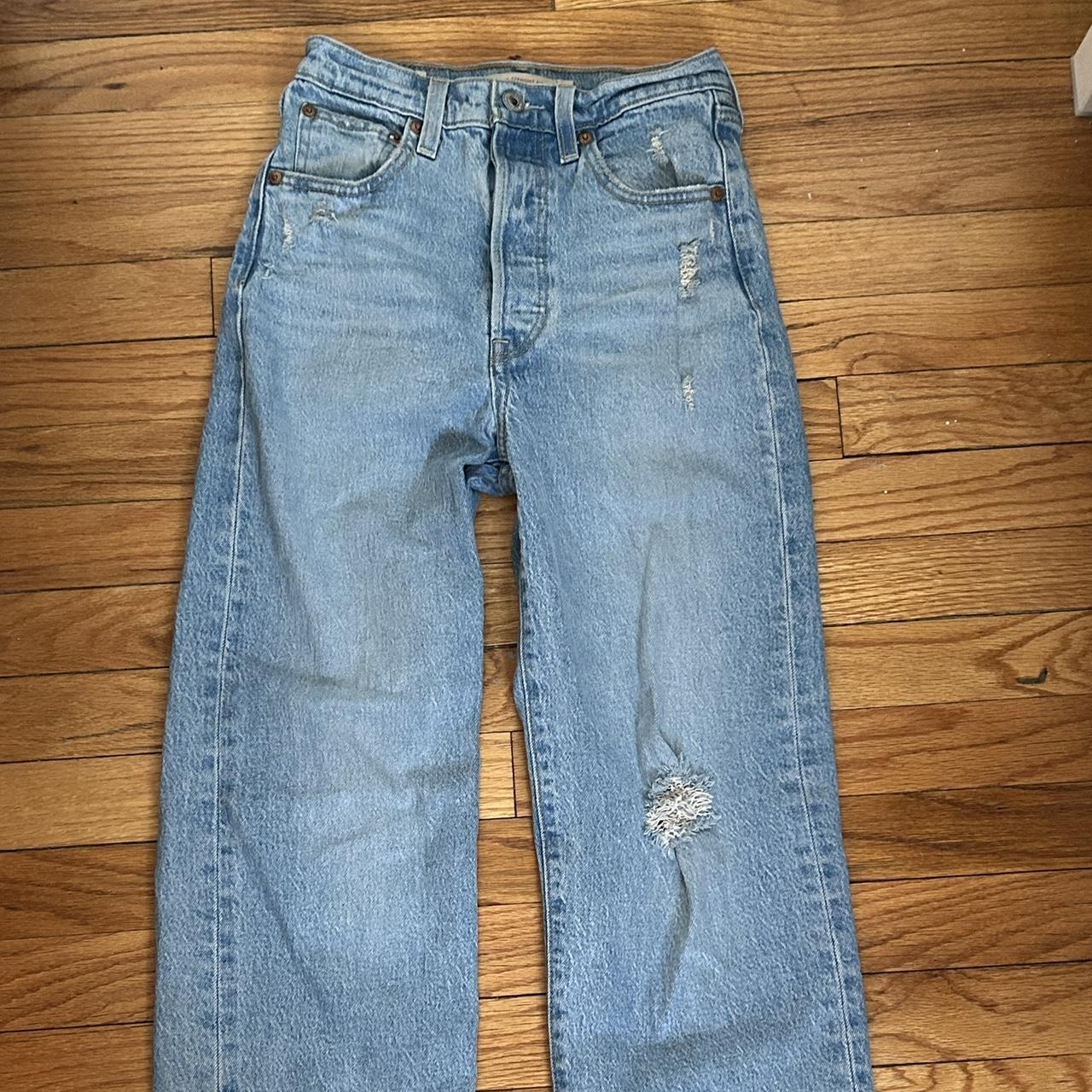 Levi's Women's Jeans | Depop