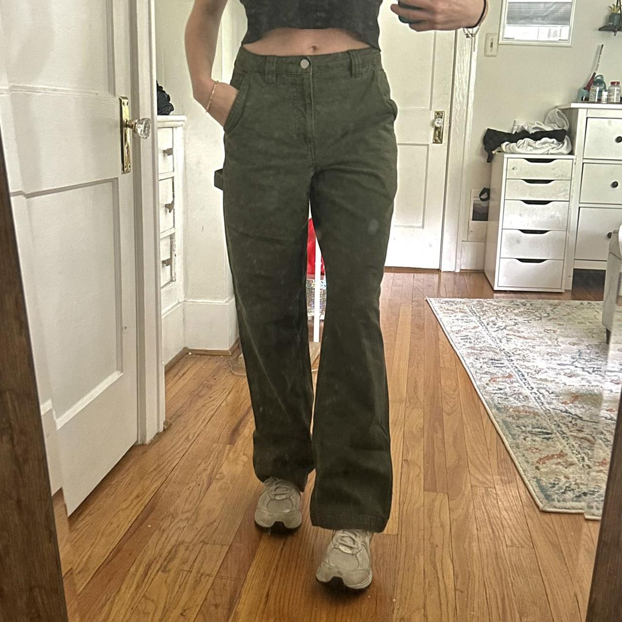 Aritzia Green cargo pants - Size 0 - Worn once, in... - Depop