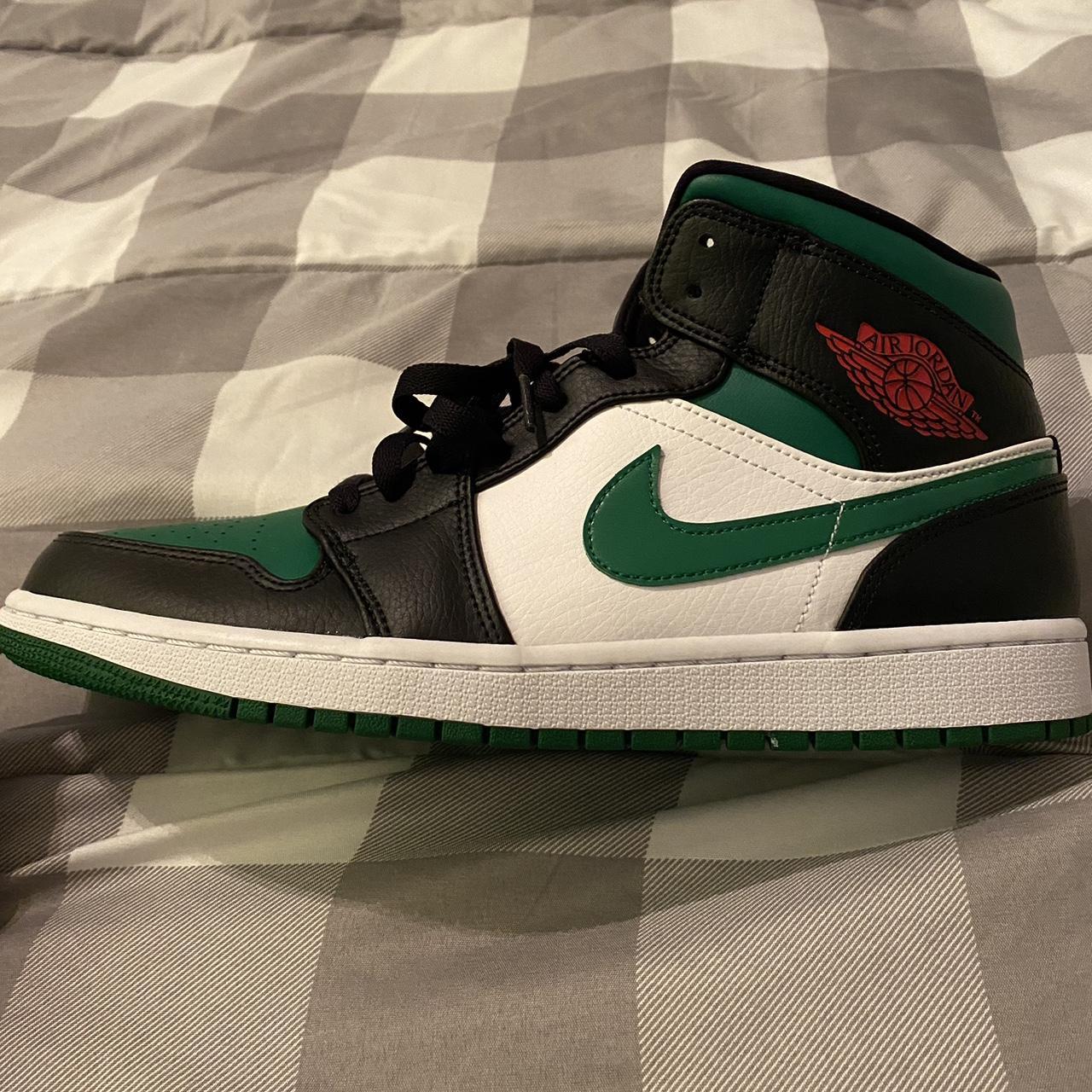 mens jordans green