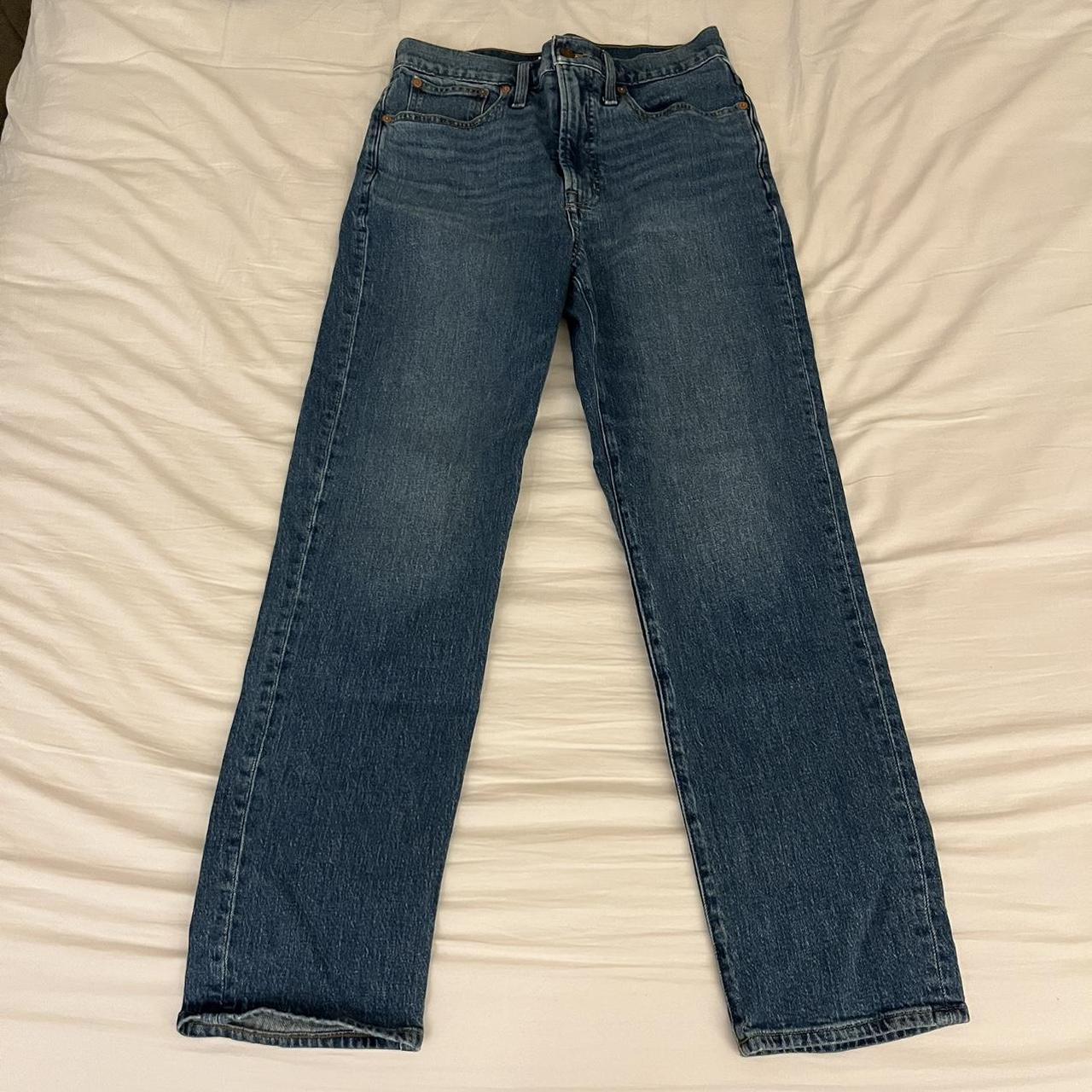 Madewell Men's Navy and Blue Jeans | Depop
