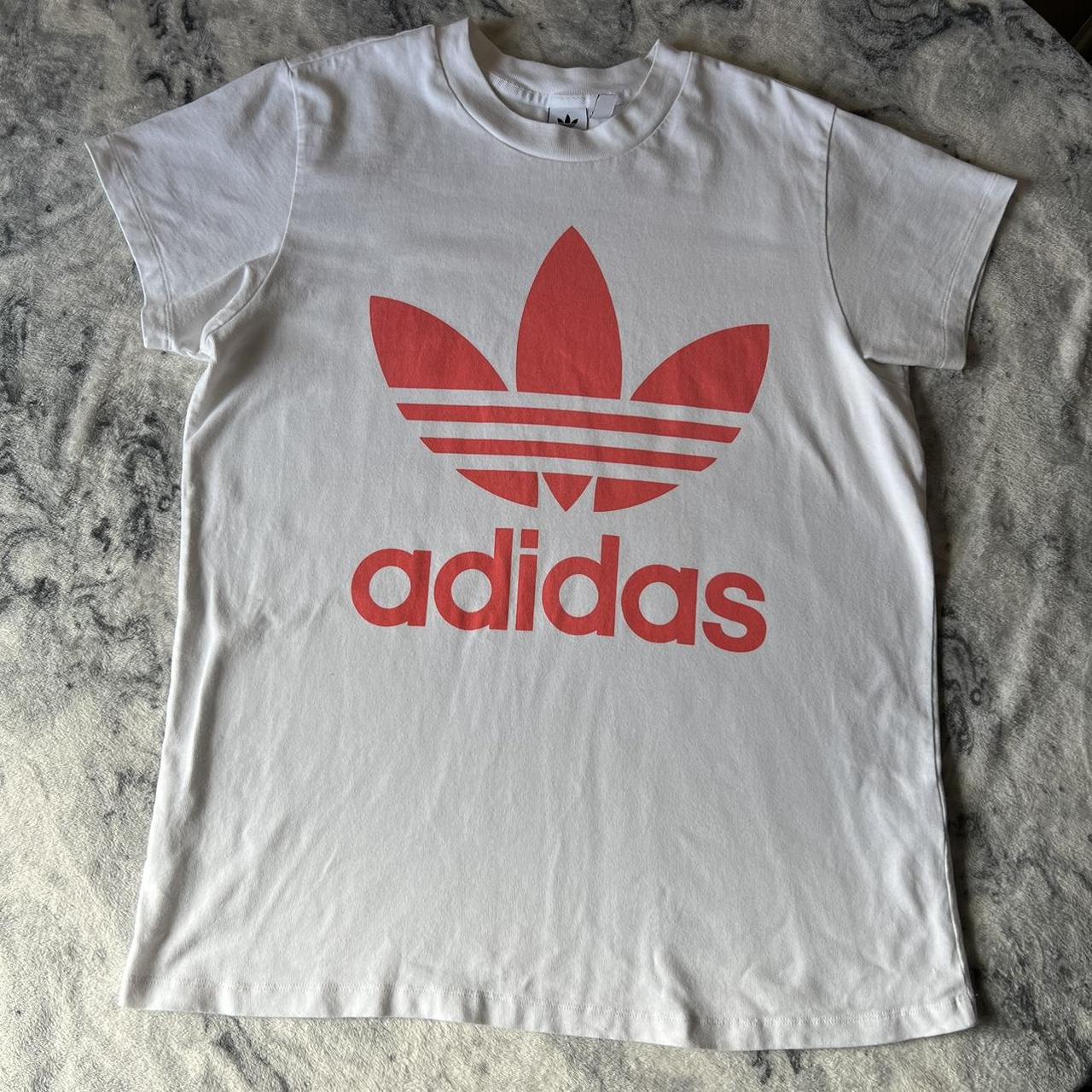 Adidas Women's White and Pink T-shirt | Depop