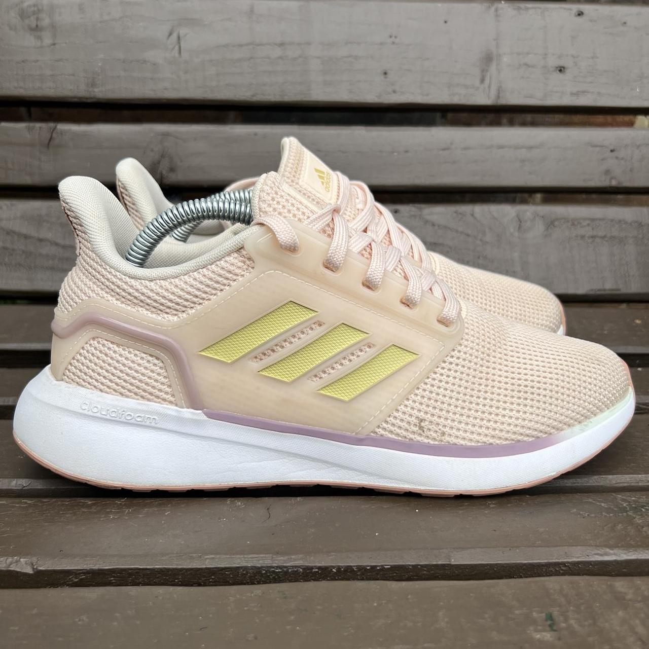 Pale pink adidas shoes online